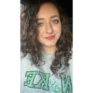 Meet your Posher, Casara